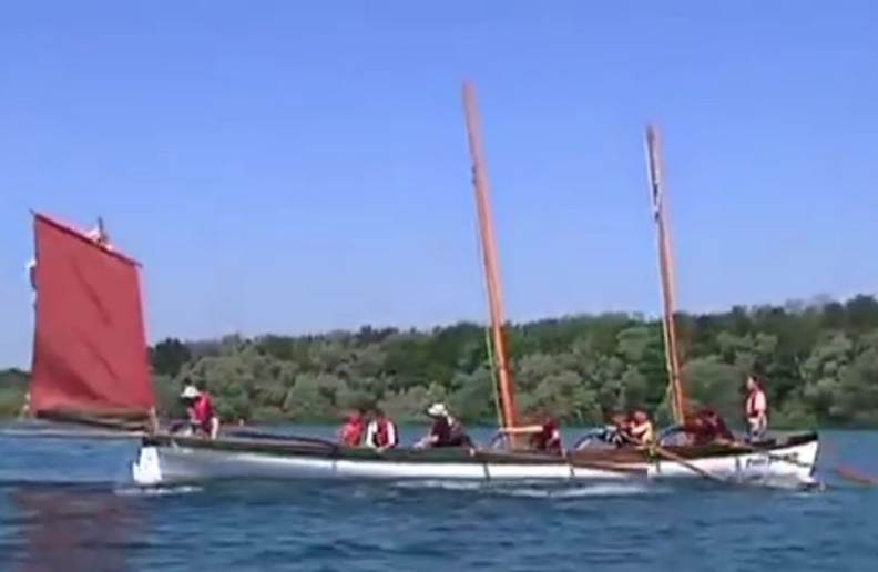 Drôles de bateaux sur le Lac d'Orient (Aube) - YouTube - Mozilla Firefox 2017-07-21 10.50.27