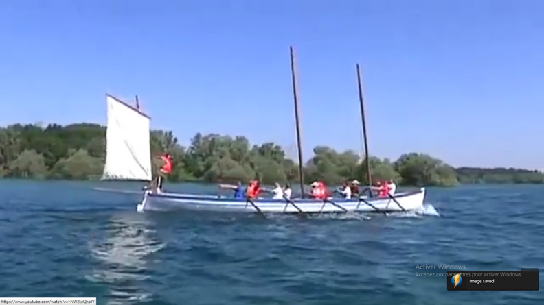 Drôles de bateaux sur le Lac d'Orient (Aube) - YouTube - Mozilla Firefox 2017-07-21 10.49.43