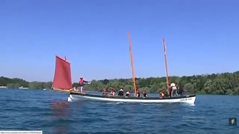 Drôles de bateaux sur le Lac d'Orient (Aube) - YouTube - Mozilla Firefox 2017-07-21 10.49.58
